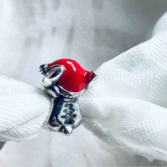 🌺 NWOT Stitch Charm – Lilo & Stitch ✨Christmas - Picture 6 of 8